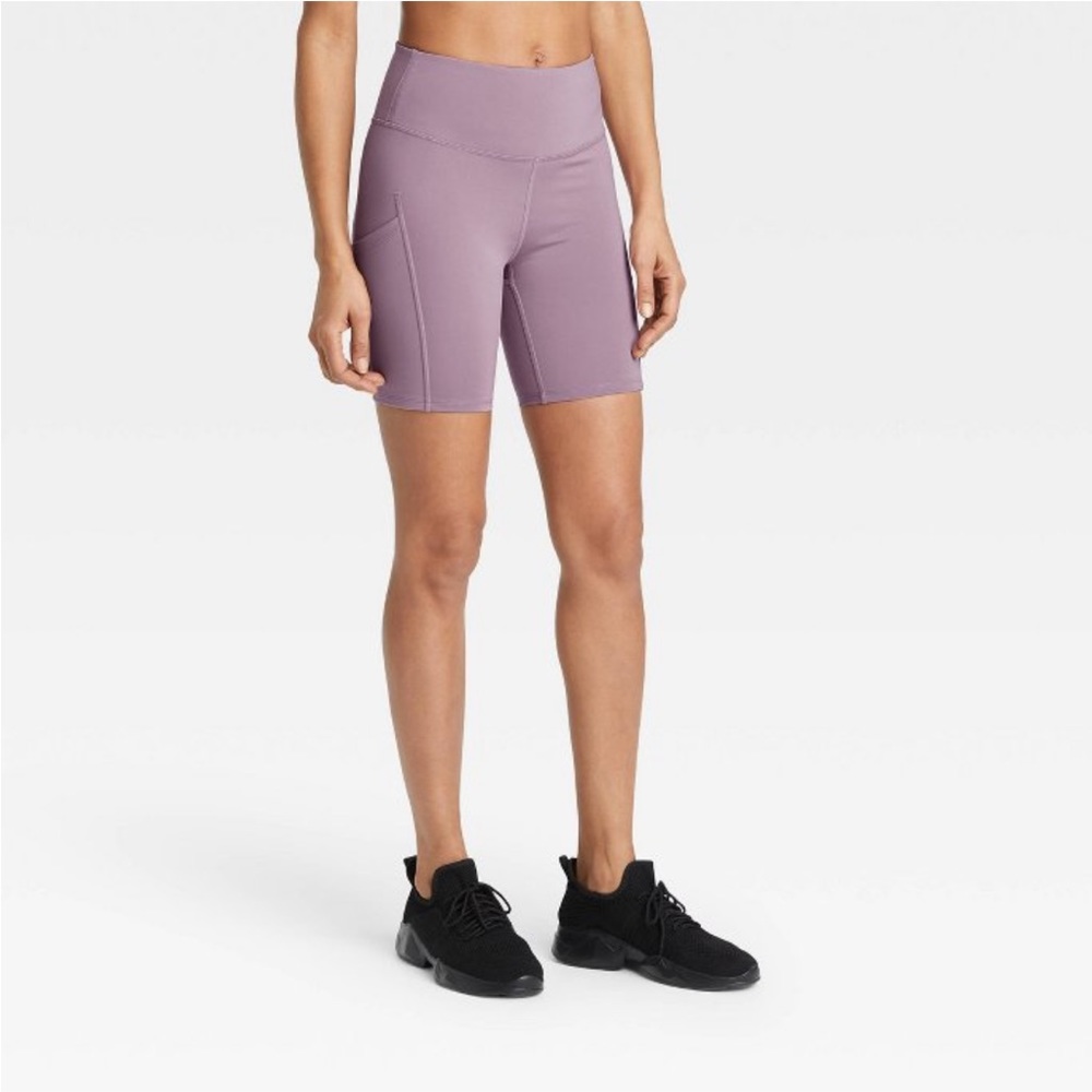 Women’s All in Motion Sculpt Bike Shorts -size XS Light Mauve